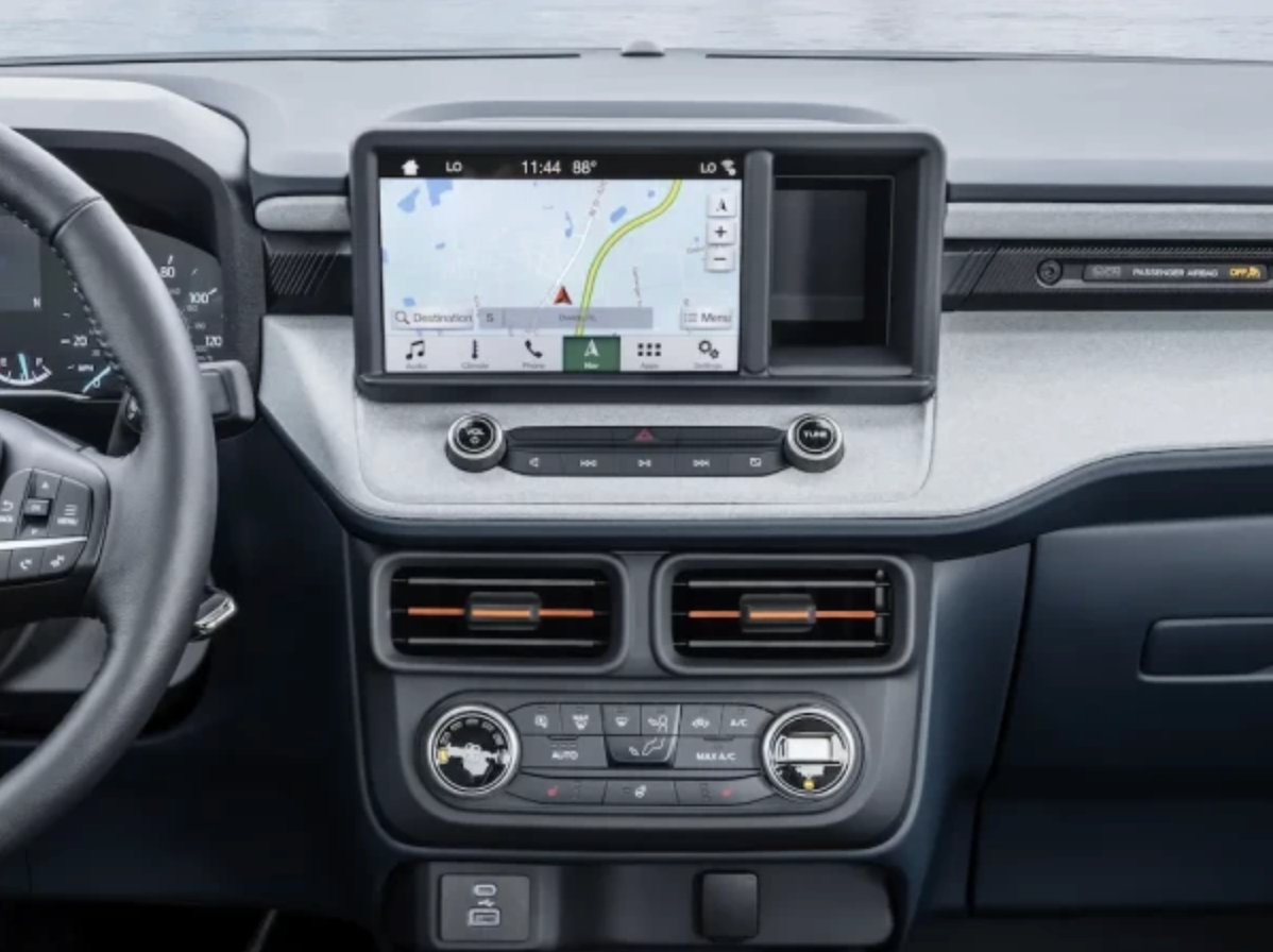 2022 Maverick Lariat Lux Navigation Upgrade
